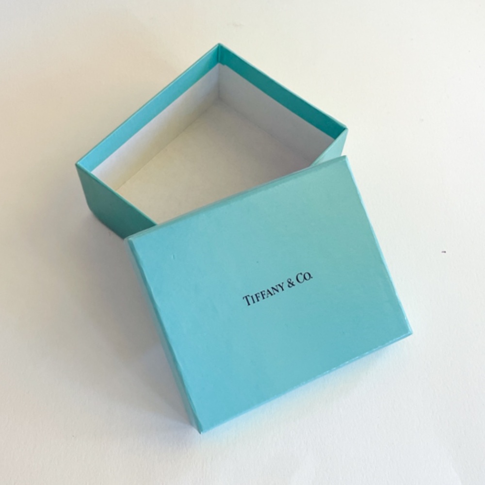 Iconic Blue Tiffany’s EMPTY Box - Perfect for Holiday / Christmas Giftbox